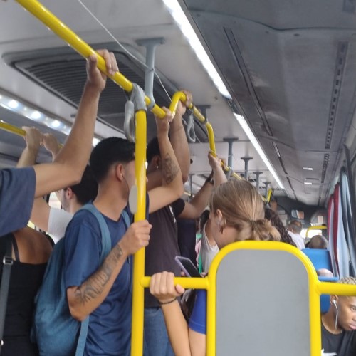 Moradores de Barra do Piraí sofrem com transporte público precário